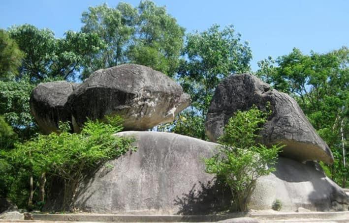 Khach San Bien Xanh Royal, Sam Son Exterior photo